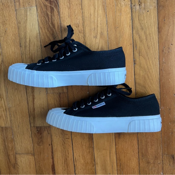 Superga 2630 Stripe Black and White Canvas Sneakers size 8/39 - Picture 2 of 7